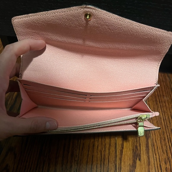 Louis Vuitton Jungle Dot Sarah Wallet - Picture 15 of 17